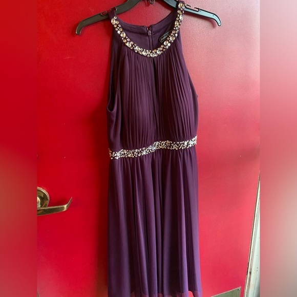 Jessica Howard Dresses & Skirts - Jessica Howard Plum Crystal Embellished Halter Chiffon Cocktail Dress NWT Size 6